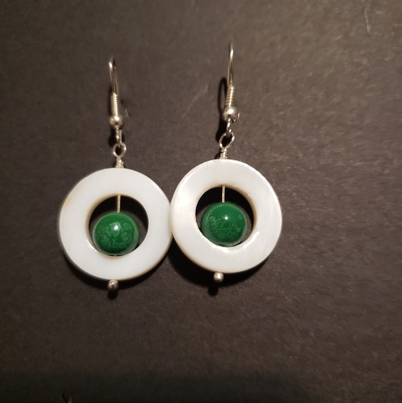 Lot of 4 Pair Pierced Dangle Fashion Earrings - Picture 2 of 6